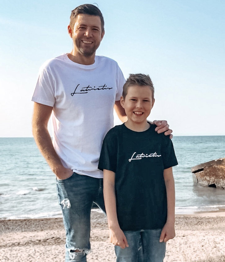 Tēva un dēla T-kreklu komplekts "Latvietis"