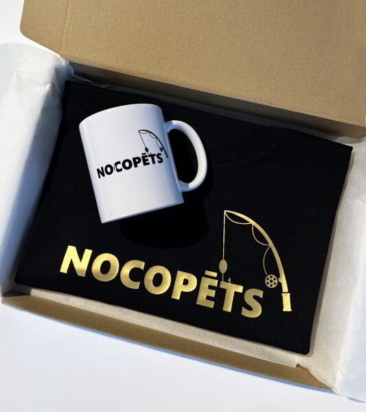 Dāvanu komplekts "Nocopēts" (t-krekls+krūze)