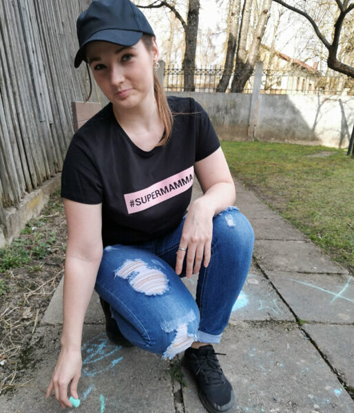 Sieviešu t-krekls ar uzrakstu "Supermamma"