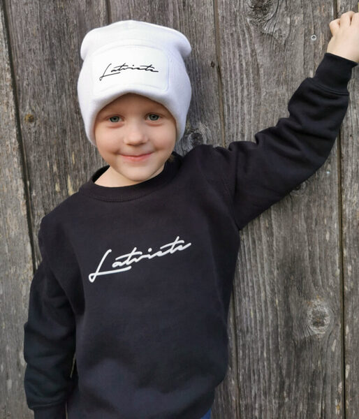 Bērnu džemperis ar izšūtu uzrakstu "Latviete"