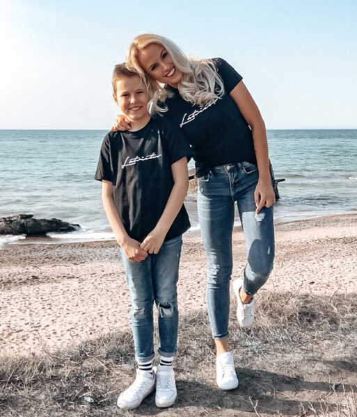 Līgo un Jāņu dienas mātes un dēla T-kreklu komplekts "Latvietis/e" 