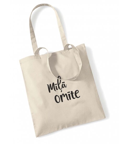 Maisiņš ar uzrakstu "Mīļā omīte"