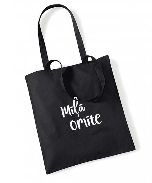 Maisiņš ar uzrakstu "Mīļā omīte"