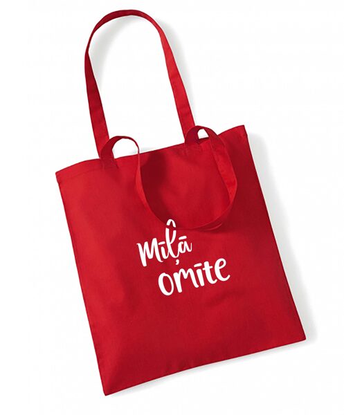 Maisiņš ar uzrakstu "Mīļā omīte"